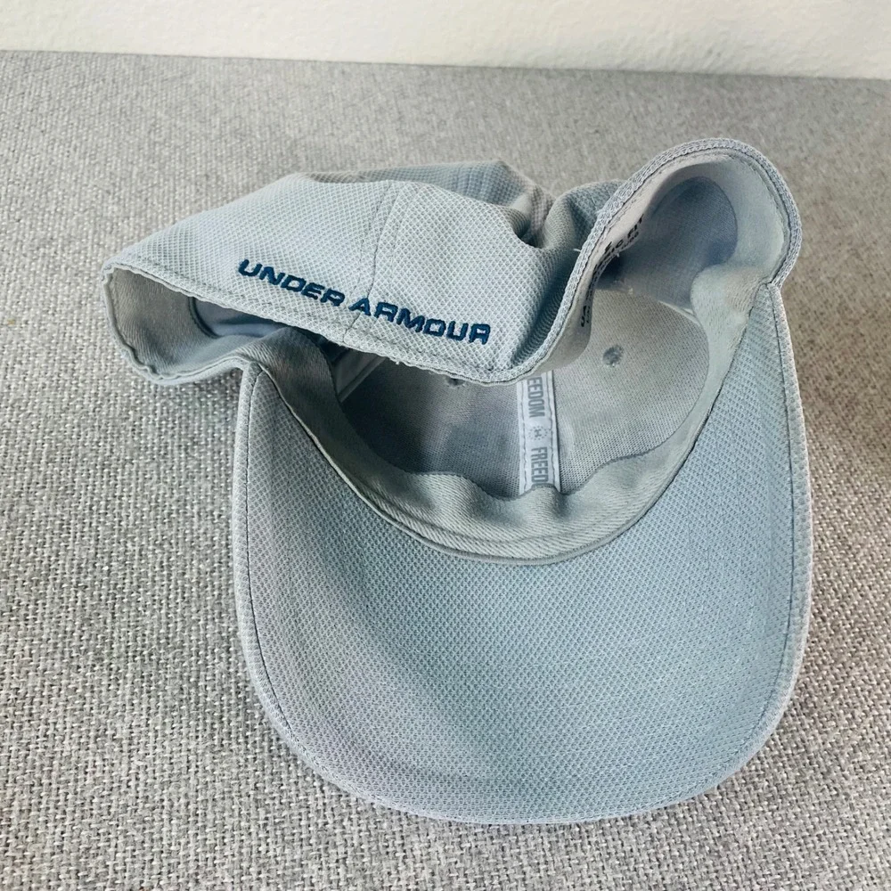 Under Armour UA Classic Fit Hat L/XL Gray Patriotic Flag Logo Stretch Cap Mens